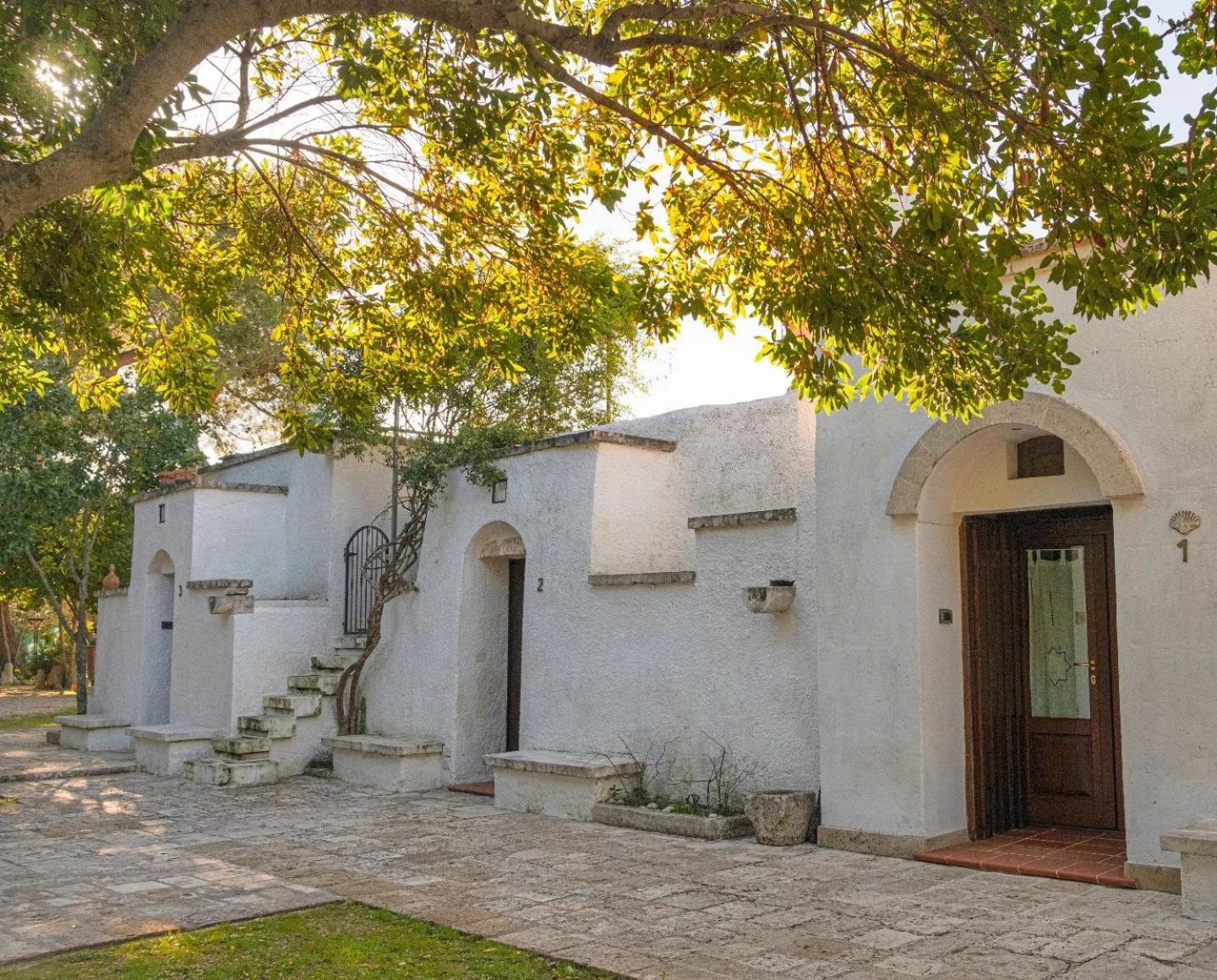 Villa Castelli Masseria Le Lamie מראה חיצוני תמונה